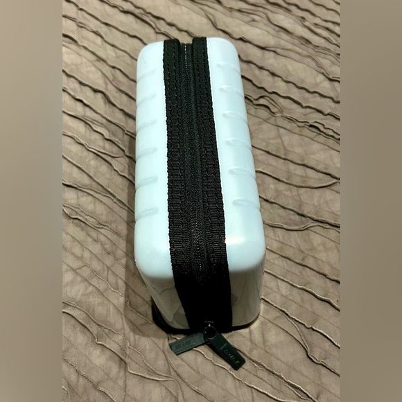 Away White Mini Storage Case - Picture 5 of 8